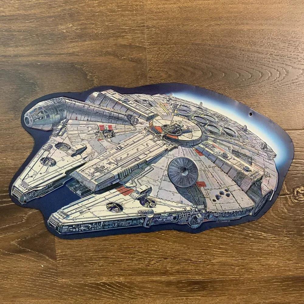 Star Wars Millennium Falcon Raised/Embossed Metal Wall Plaque/Sign Decor